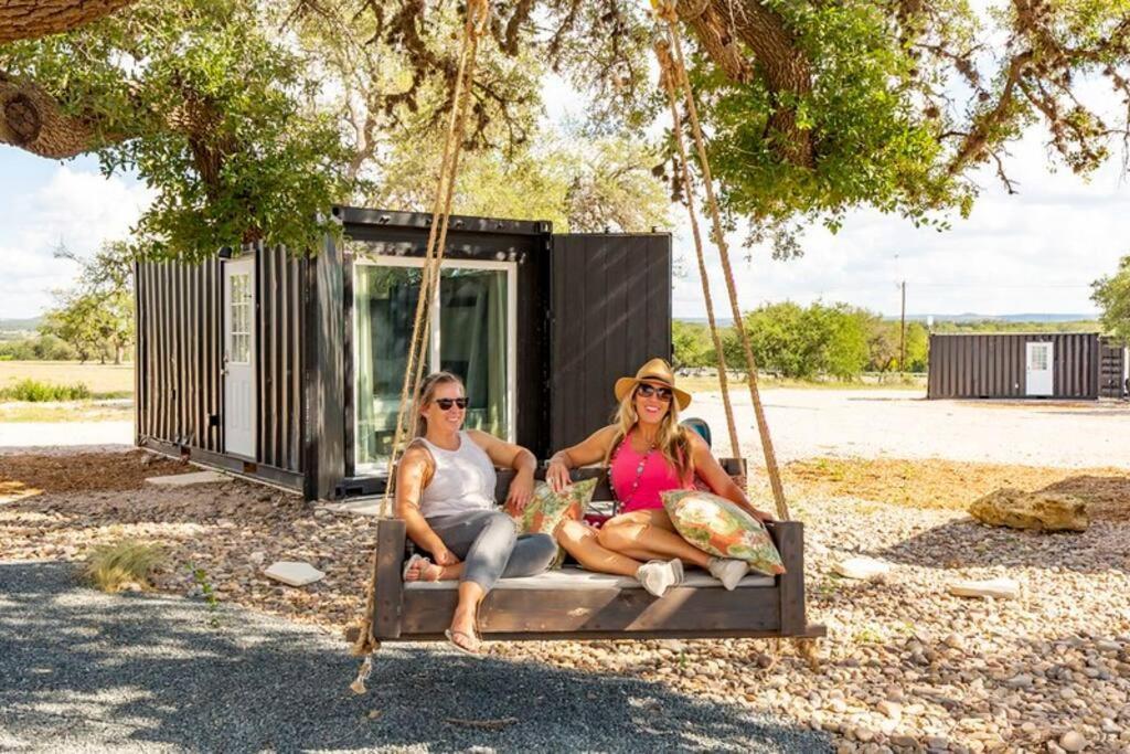 Villa The Container Retreat @ 290 Wine Trail #9 Get Away Today! Hye Exterior foto